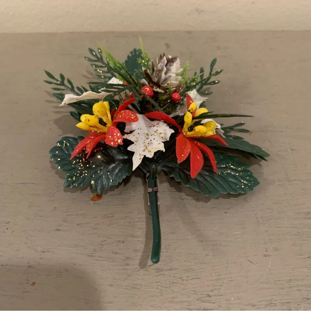 VTG Plastic Christmas Holly Corsage